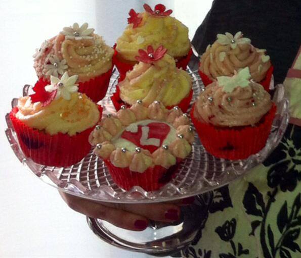 Leckere Double-Creme Himbeer-Lemonen Cupcakes